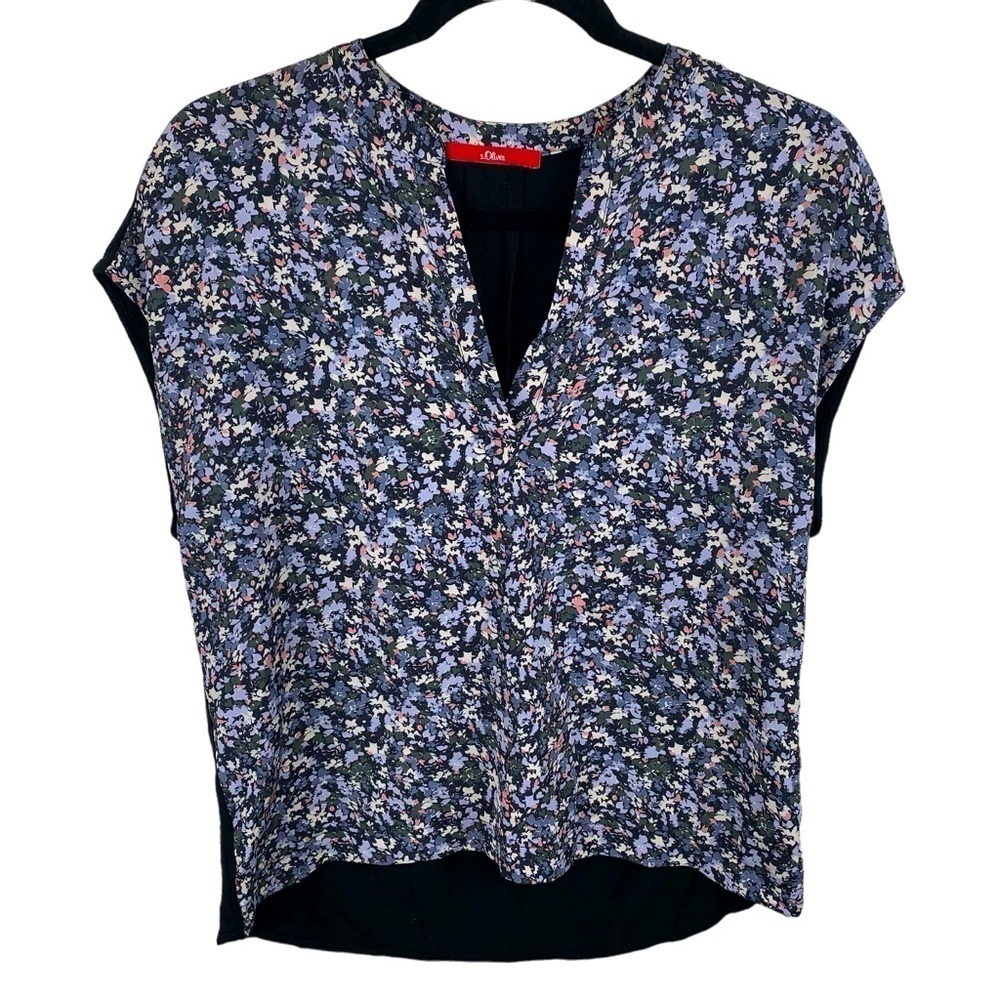 S. Oliver sz 4 Purple Pink Ditsy Floral V-Neck Short Sleeve Blouse Top Tee